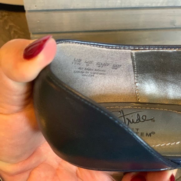 Lifestride navy leather sandal heels size 11W - Picture 5 of 6